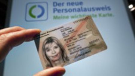 Beantragung Von Personalausweisen Auswartiges Amt
